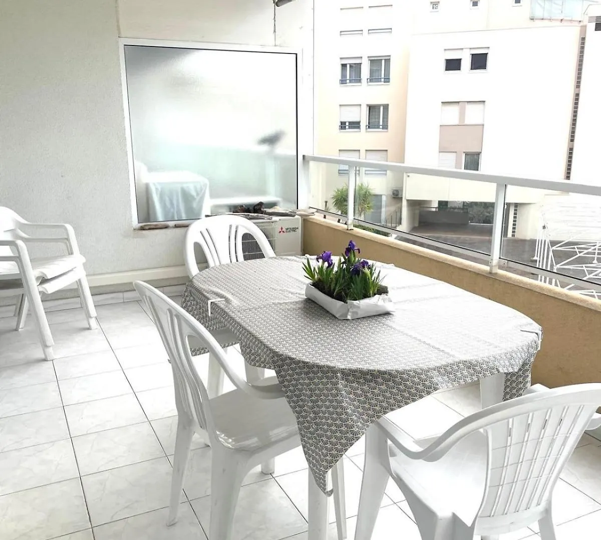Apartment With Terrace In Cavalaire-Sur-Mer 0*,  France